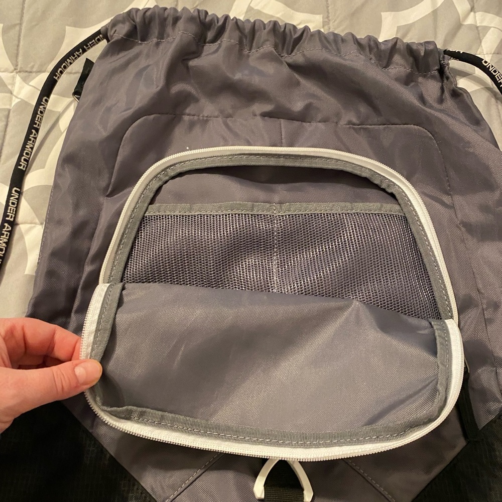 Under Armour Drawstring Sackpack - image 2